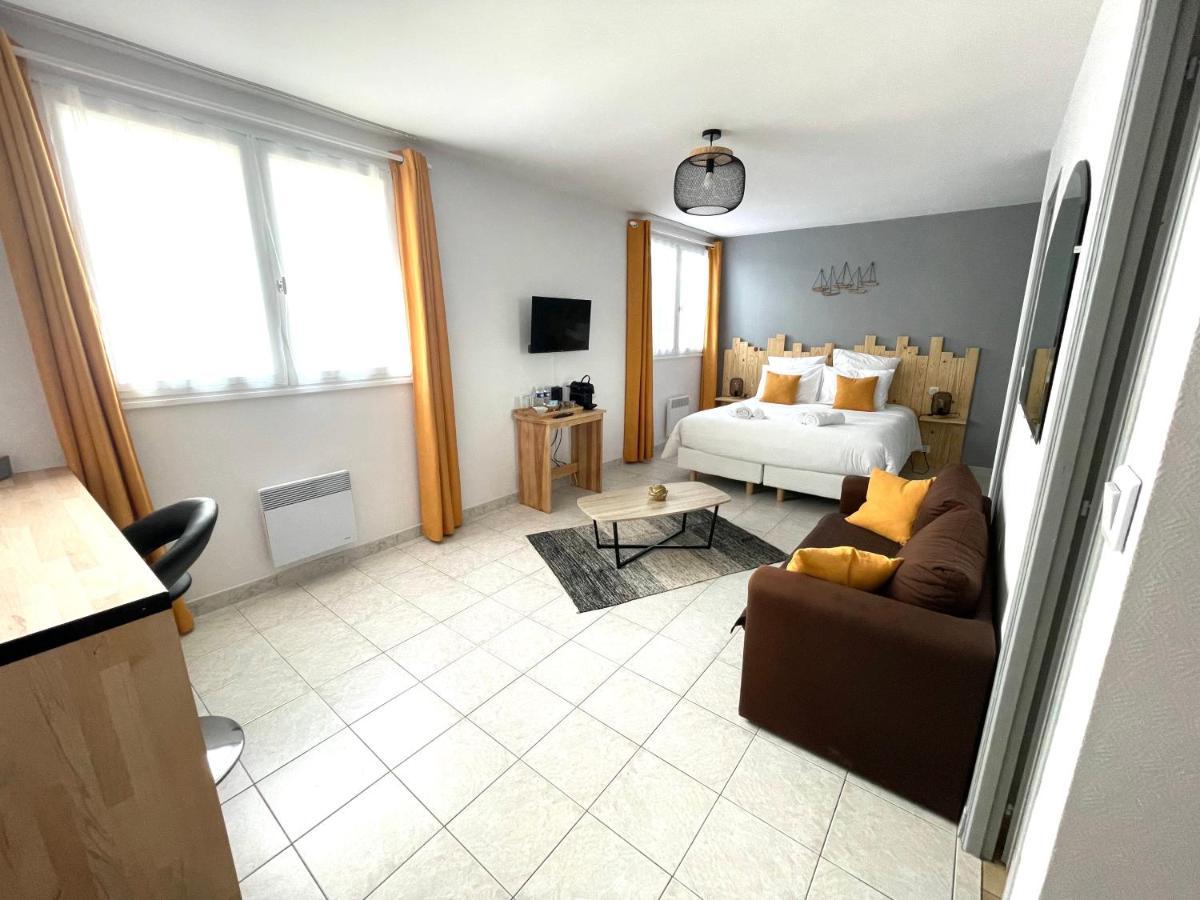 Les Trois Cedres Hotel Saint-Ouen-d'Aunis Cameră foto